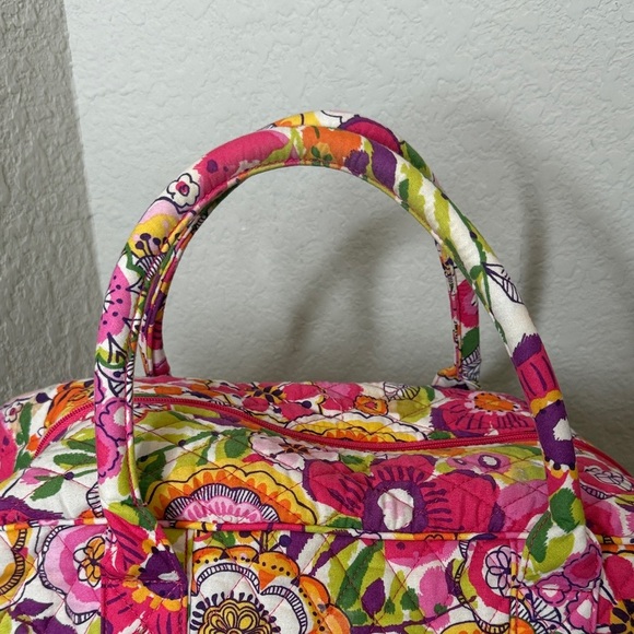 Vera Bradley Floral Quilted Women's travel Bag - Picture 6 of 10